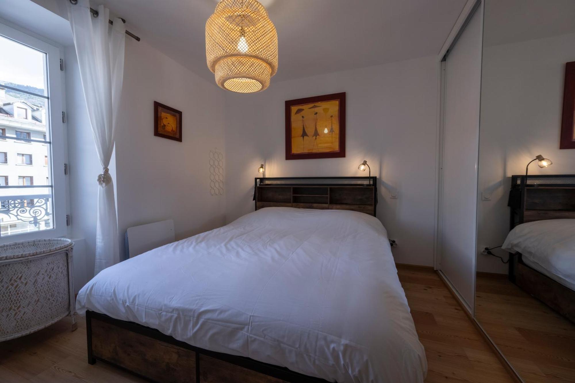 Petite Anita - Centre Ville - Parking Prive Barcelonnette Luaran gambar